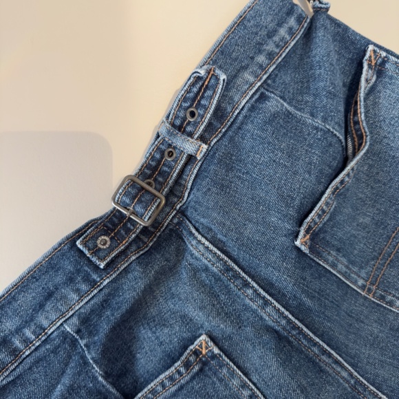 Old Navy High-Waisted OG Straight Jean Cut-Off Shorts for Women - Size 10 - Picture 1 of 4